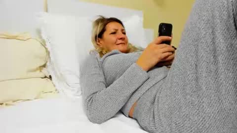 Heyheygrey online show from 01/31/25, 03:52