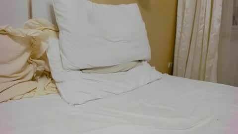 Heyheygrey online show from 02/19/25, 04:55