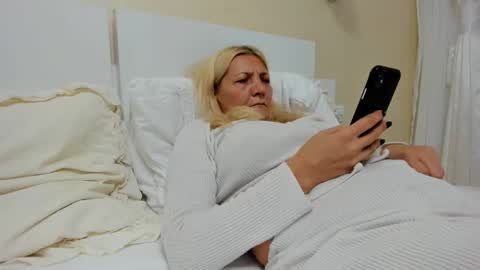 Heyheygrey online show from 09/18/25, 07:49