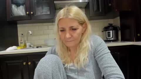 Heyheygrey online show from 10/04/25, 05:55