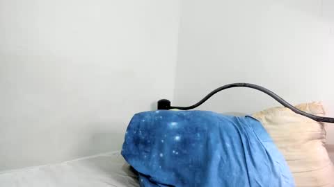 Snapshot of heynotfound chatting on 11/04/25, 03:38 xd online show from 11/04/25, 03:38