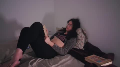 Snapshot of heythereada chatting on 02/25/25, 05:41 Ada Sophie online show from 02/25/25, 05:41