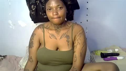 heyybanan online show from 02/04/25, 06:49