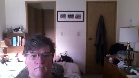 Snapshot of hg99too chatting on 04/18/26, 02:32 hg99too online show from 04/18/26, 02:32