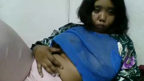 Snapshot of hheritinaa chatting on 10/09/25, 11:03 hheritinaa online show from 10/09/25, 11:03