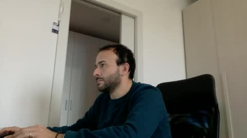 hhombre online show from 12/22/25, 10:23