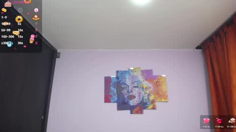 Snapshot of hi_allison chatting on 11/01/25, 02:24 Allison online show from 11/01/25, 02:24