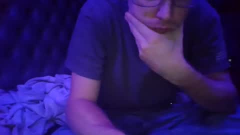 Snapshot of hi_life850 chatting on 12/08/24, 11:51 MR. Bation online show from 12/08/24, 11:51