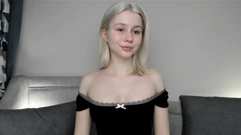 Snapshot of hi_popsy chatting on 10/01/25, 11:33 Popsy Risha online show from 10/01/25, 11:33