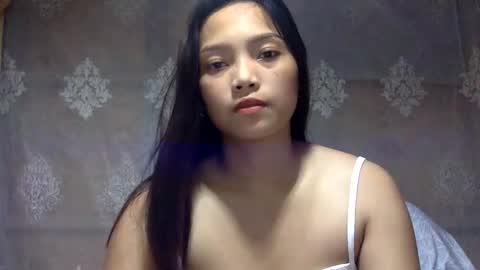 Snapshot of hi_there99 chatting on 10/02/25, 03:02 hi_there99 online show from 10/02/25, 03:02