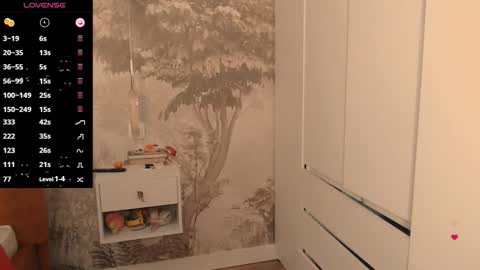 Hiaru online show from 11/10/25, 05:28