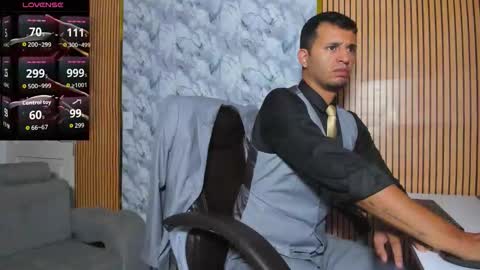 George online show from 11/25/25, 10:48