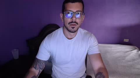 Snapshot of hidenbook chatting on 02/15/25, 05:28 Hiden online show from 02/15/25, 05:28