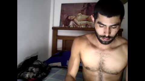 Snapshot of hideonbush051 chatting on 10/18/25, 04:52 hideonbush online show from 10/18/25, 04:52