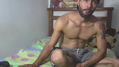 hideonbush online show from 12/18/25, 03:45