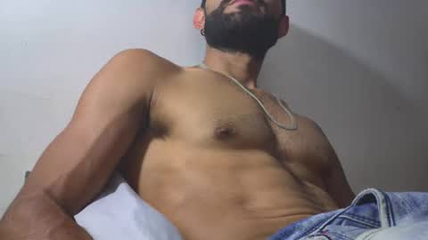 hideonbush online show from 04/11/26, 03:05