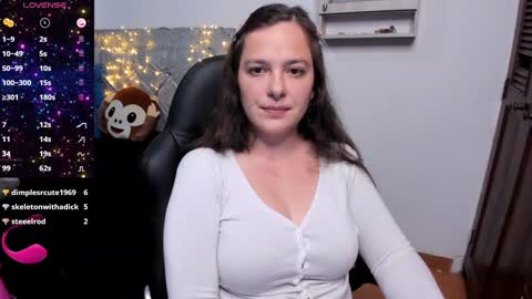 Snapshot of hidianapaola chatting on 01/13/25, 03:12 Diana online show from 01/13/25, 03:12