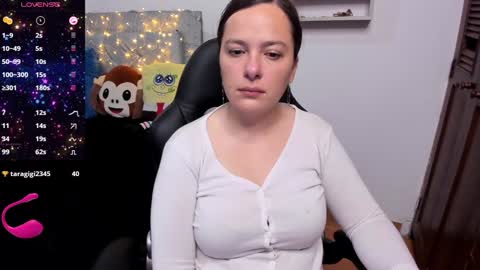 Snapshot of hidianapaola chatting on 01/13/25, 04:19 Diana online show from 01/13/25, 04:19