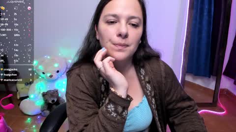 Snapshot of hidianapaola chatting on 02/01/25, 04:56 Diana online show from 02/01/25, 04:56