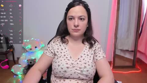 Snapshot of hidianapaola chatting on 09/09/25, 06:18 Diana online show from 09/09/25, 06:18