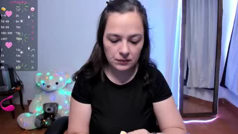 Snapshot of hidianapaola chatting on 10/03/25, 10:18 Diana online show from 10/03/25, 10:18