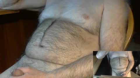 Snapshot of higgins11 chatting on 02/09/25, 06:22 higgins11 online show from 02/09/25, 06:22