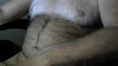 Snapshot of higgins11 chatting on 09/21/25, 01:29 higgins11 online show from 09/21/25, 01:29