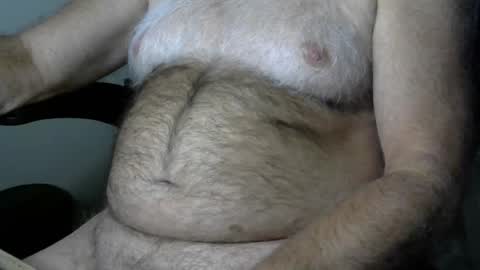 Snapshot of higgins11 chatting on 09/27/25, 03:55 higgins11 online show from 09/27/25, 03:55