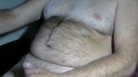 Snapshot of higgins11 chatting on 10/15/25, 03:39 higgins11 online show from 10/15/25, 03:39