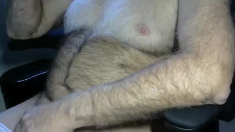 Snapshot of higgins11 chatting on 02/01/26, 08:51 higgins11 online show from 02/01/26, 08:51