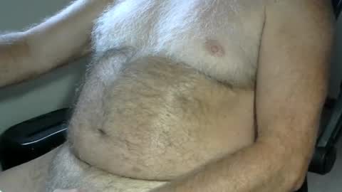 Snapshot of higgins11 chatting on 06/29/26, 10:43 higgins11 online show from 06/29/26, 10:43