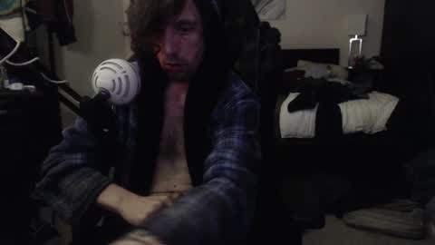 Snapshot of highandhorny84 chatting on 12/23/24, 01:18 J online show from 12/23/24, 01:18