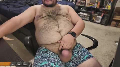 Snapshot of higuy527 chatting on 10/10/25, 02:32 Joe online show from 10/10/25, 02:32