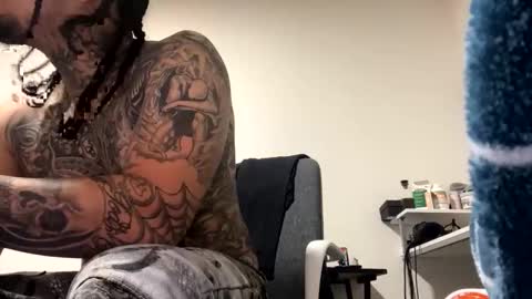 hihello300 online show from 01/13/26, 07:13