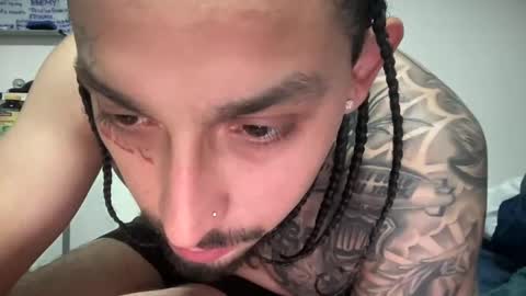 hihello400 online show from 11/21/25, 04:11