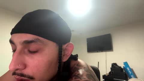 hihello400 online show from 12/17/25, 07:58