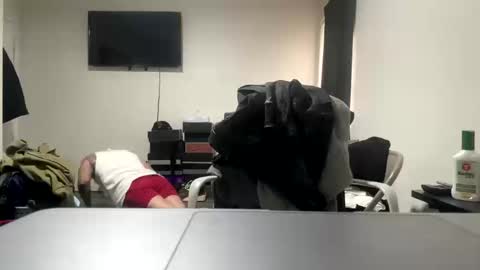 Snapshot of hihello7777 chatting on 10/14/25, 06:52 hihello7777 online show from 10/14/25, 06:52