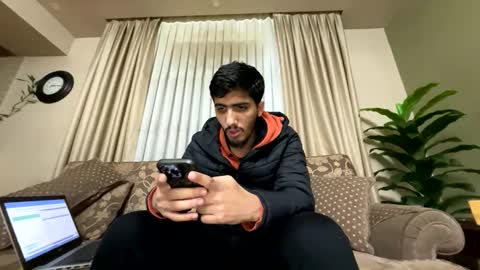 Snapshot of hihi9697 chatting on 03/23/26, 05:17 hihi9697 online show from 03/23/26, 05:17