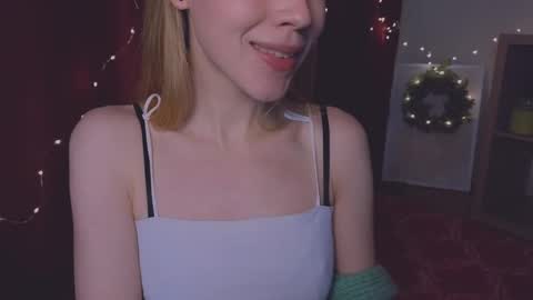 Chloe online show from 12/04/24, 08:40