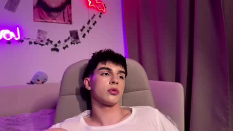 Snapshot of hiidear chatting on 02/26/26, 07:46 twinkvadusha online show from 02/26/26, 07:46