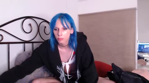 hi im Hika online show from 07/26/26, 07:43