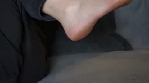 Snapshot of hikinks chatting on 10/25/25, 03:58 hikinxxx online show from 10/25/25, 03:58