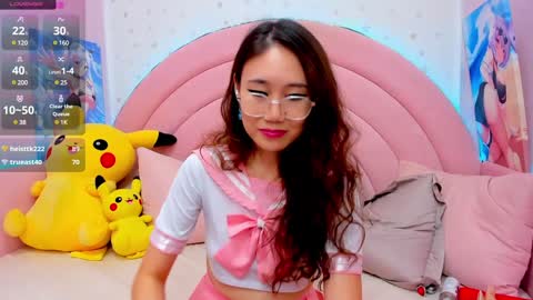 Snapshot of hikori_ chatting on 12/21/24, 07:45 Hikori online show from 12/21/24, 07:45