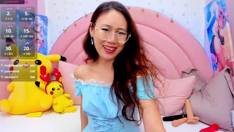 Snapshot of hikori_ chatting on 01/18/25, 07:38 Hikori online show from 01/18/25, 07:38