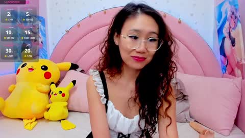 Snapshot of hikori_ chatting on 01/25/25, 01:32 Hikori online show from 01/25/25, 01:32