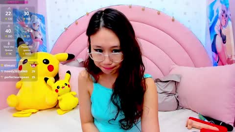 Snapshot of hikori_ chatting on 02/01/25, 04:35 Hikori online show from 02/01/25, 04:35