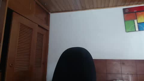 hilaril18 online show from 02/04/25, 01:48