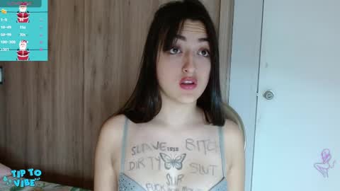 Snapshot of hilary__thompson chatting on 12/11/24, 05:15 hilary thompson online show from 12/11/24, 05:15