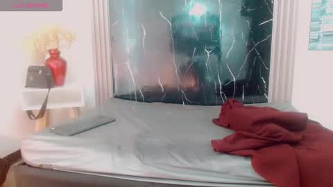 Hilary Avilan online show from 04/13/26, 08:25