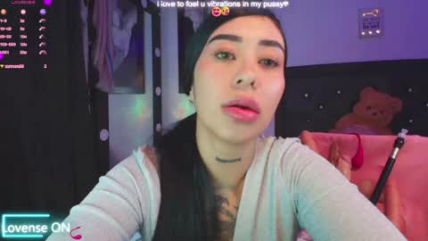 Snapshot of hilary_jones_22 chatting on 01/21/25, 11:13 LUNA new account FOLLOW ME online show from 01/21/25, 11:13